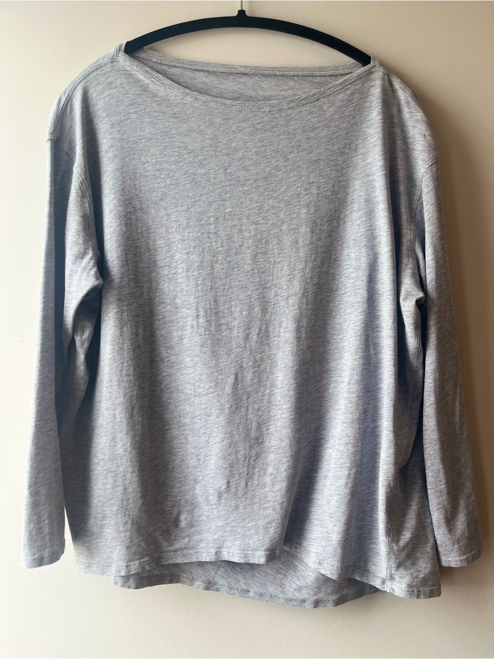 Large Gray Lululemon Back in Action Long Sleeve T-shirt